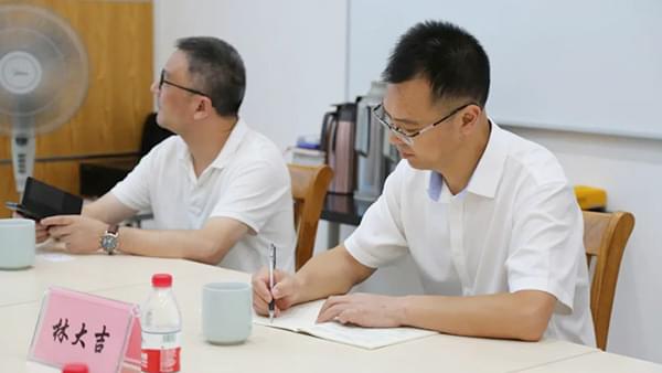 德曼節(jié)能智慧云管控服務到底有什么特色，頻頻吸引市委領(lǐng)導前來調(diào)研？